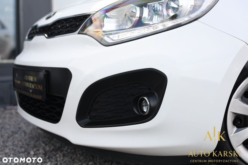 Kia Rio - 16