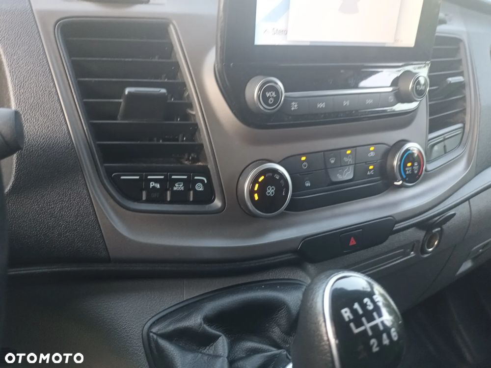 Ford Transit Custom - 29