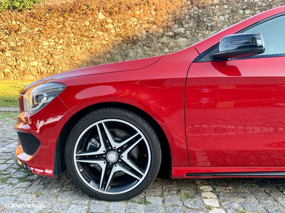 Mercedes-Benz CLA 220 d Shooting Brake AMG Line Aut. - 12