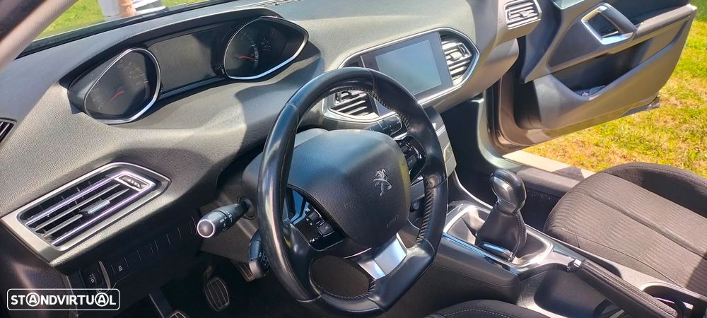 Peugeot 308 SW HDi FAP (90) 92 Access - 3