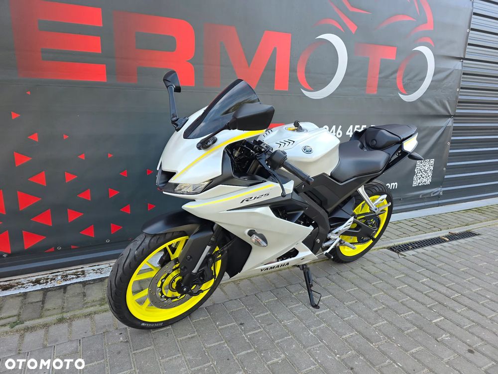 Yamaha YZF - 4