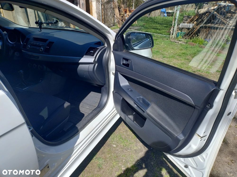 Mitsubishi Lancer 1.6 ClearTec Inform - 21