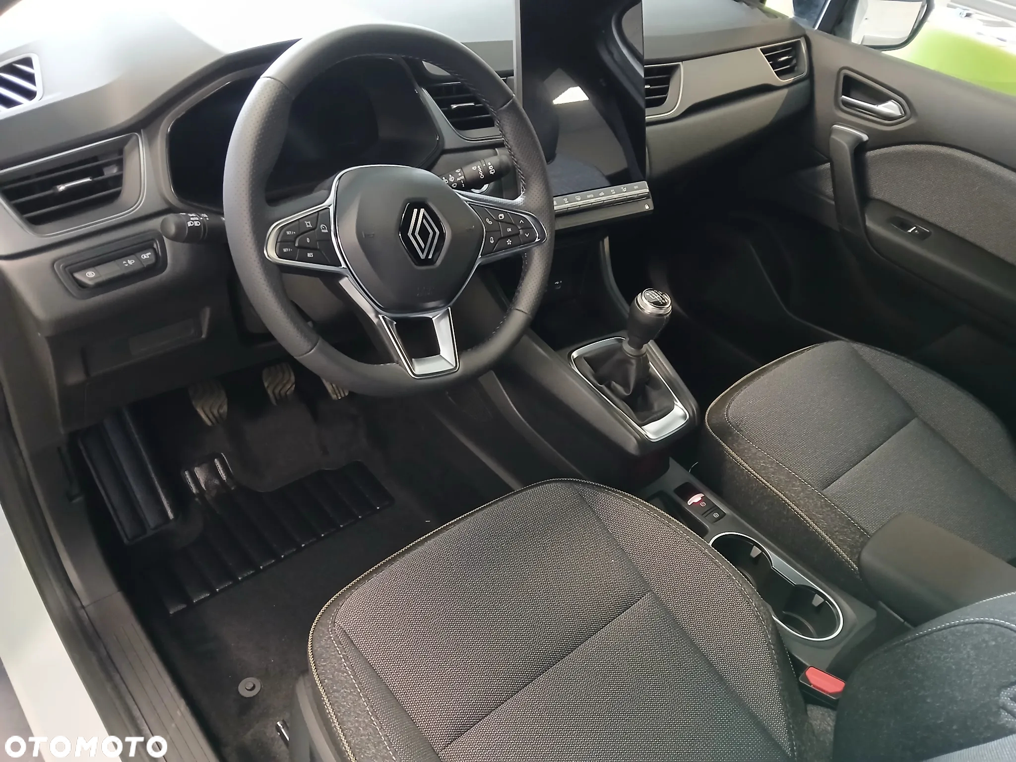 Renault Captur - 12
