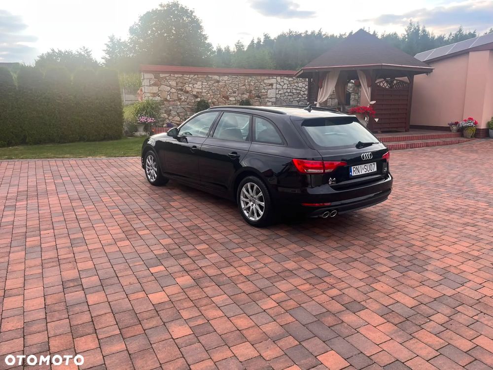 Audi A4 Avant 2.0 TDI S tronic quattro - 29