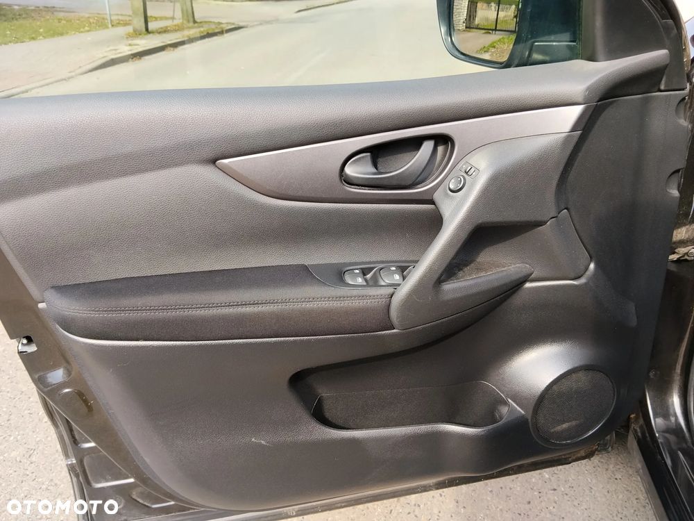 Nissan Qashqai 1.2 DIG-T Acenta EU6 - 14
