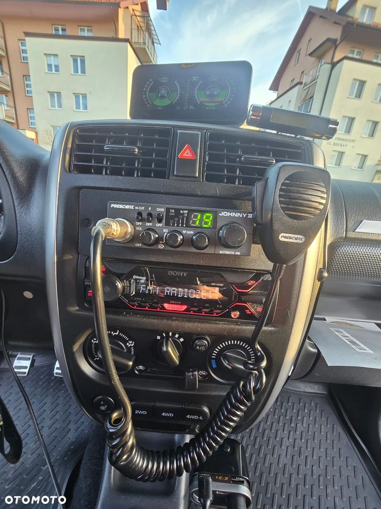 Suzuki Jimny 1.3 Elegance - 23