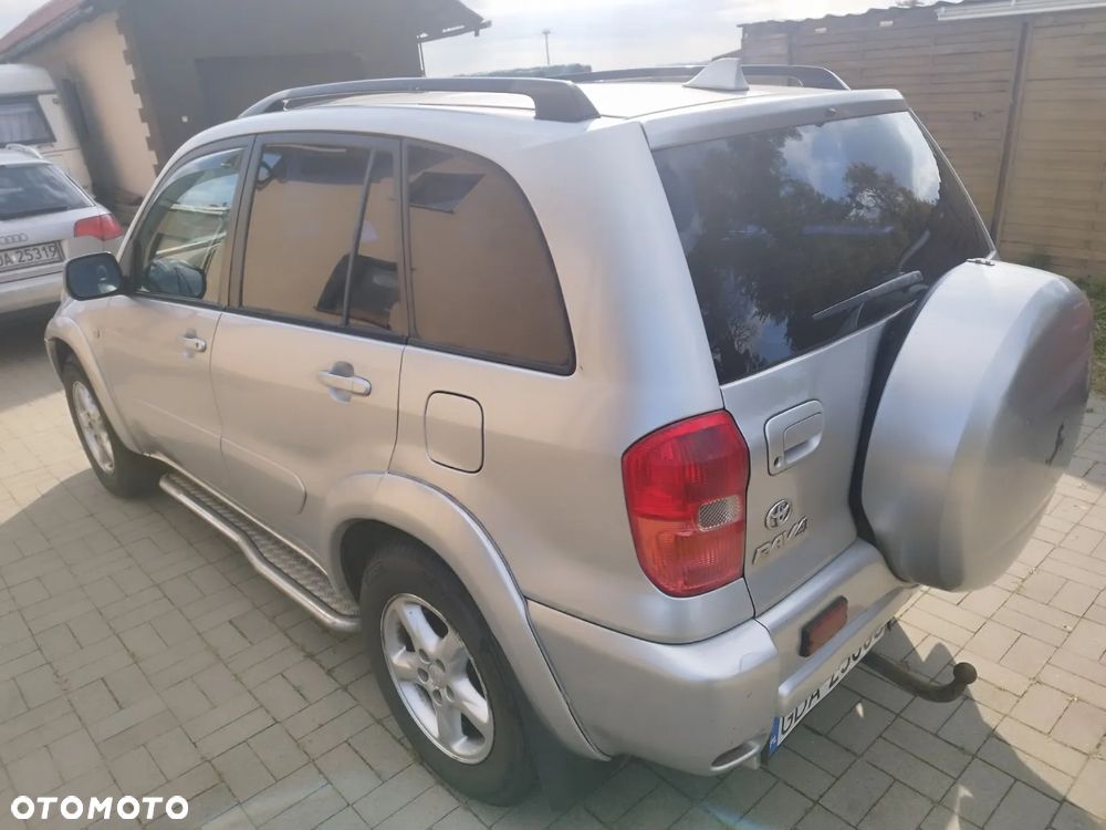 Toyota RAV4 2.0 D-4D 4x4 - 3