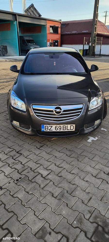 Opel Insignia 2.0 CDTI ECOFLEX - 11