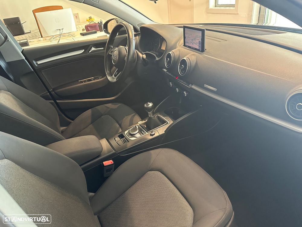 Audi A3 Limousine 1.6 TDI Design - 26