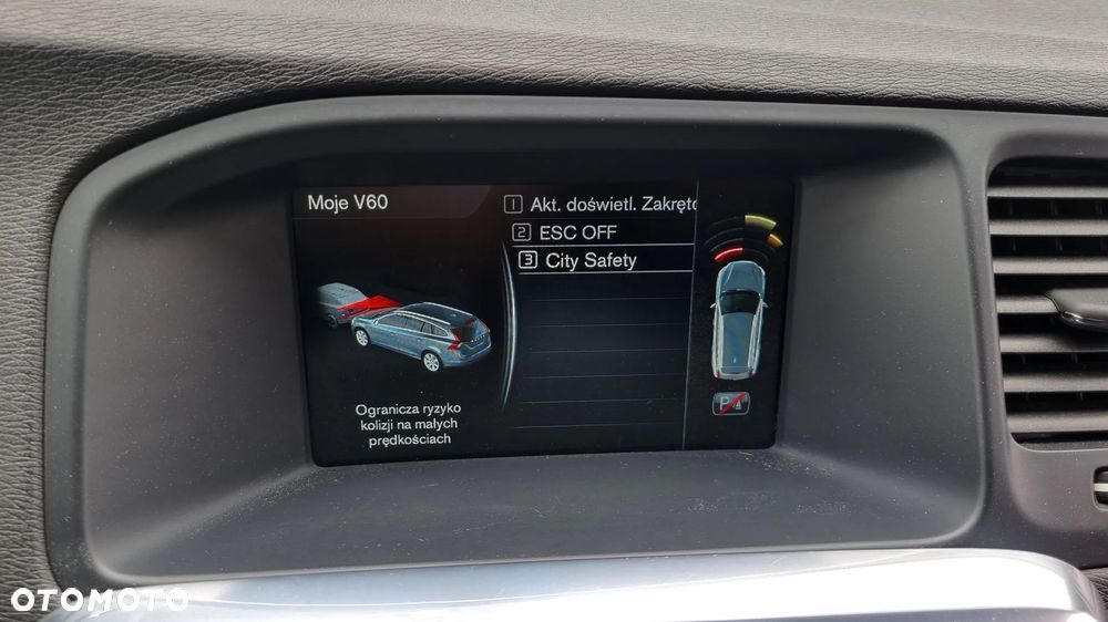 Volvo V60 D4 Geartronic Momentum - 30