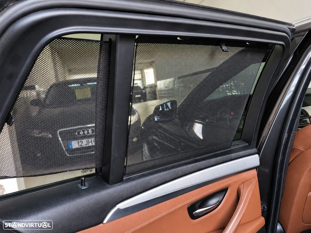 BMW 535 d xDrive Pack M Auto - 34
