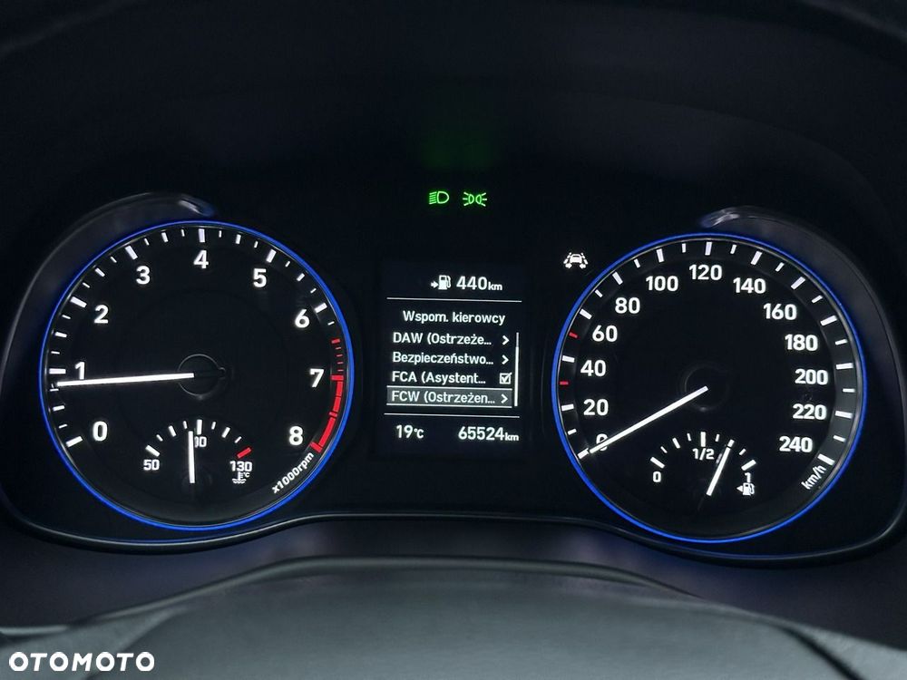 Hyundai Kona - 38