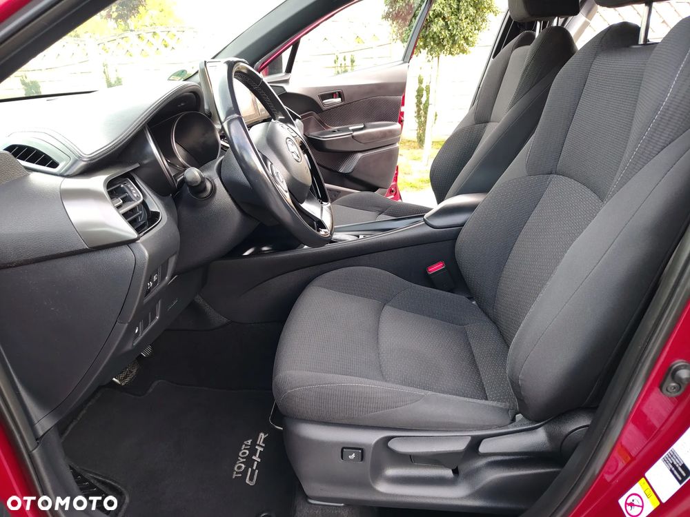 Toyota C-HR Flow - 10