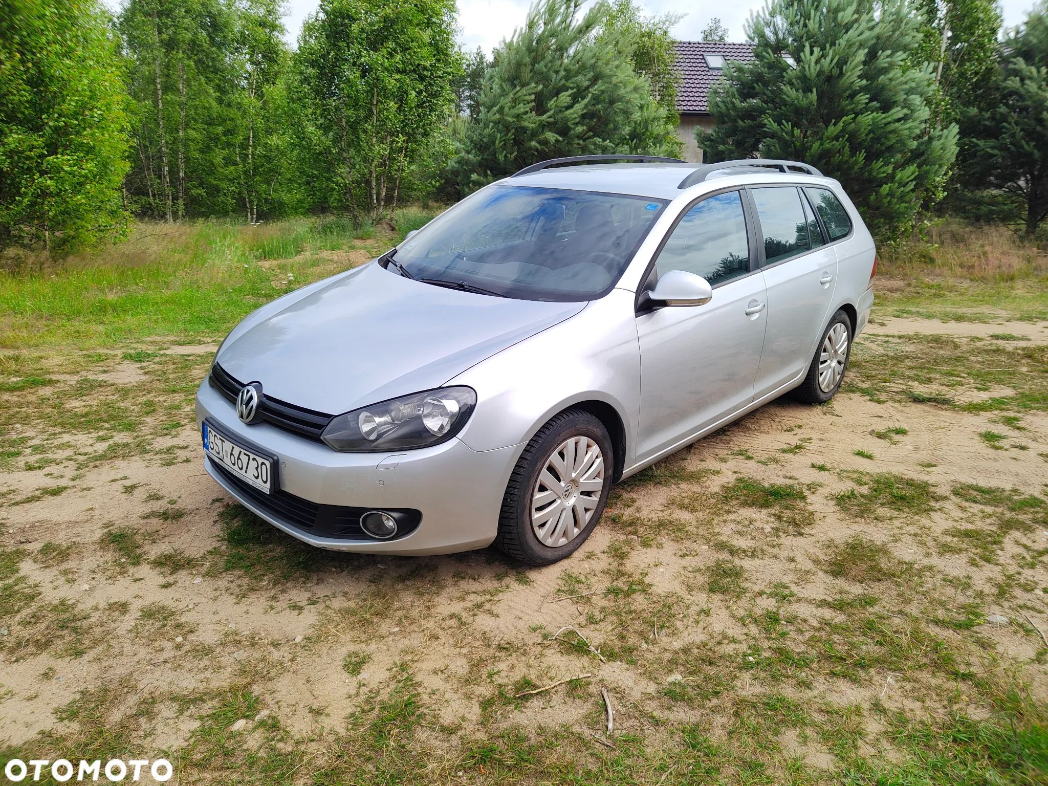 Volkswagen Golf VI 1.6 TDI Comfortline DSG - 1