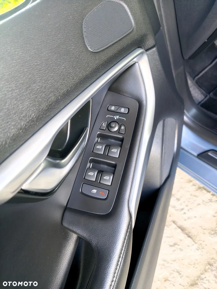 Volvo V40 T2 Drive-E Momentum - 30