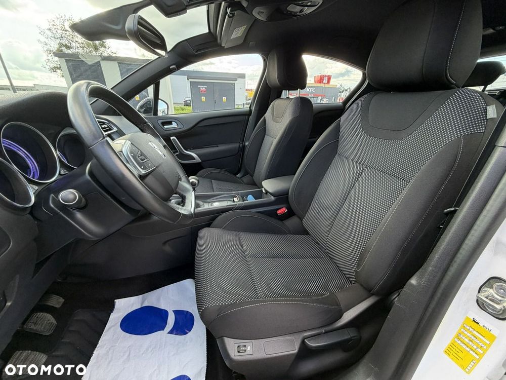 DS Automobiles DS 4 Crossback - 16