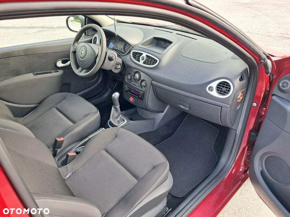 Renault Clio 1.2 16V Alize Euro5 - 14