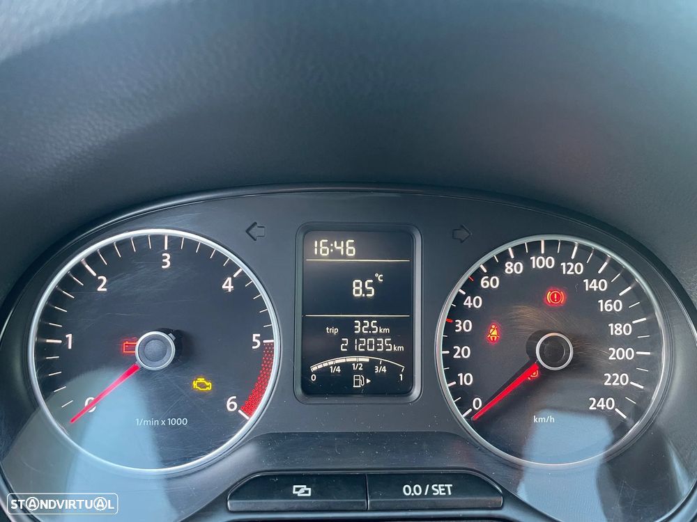 VW Polo 1.6 TDI Highline - 6