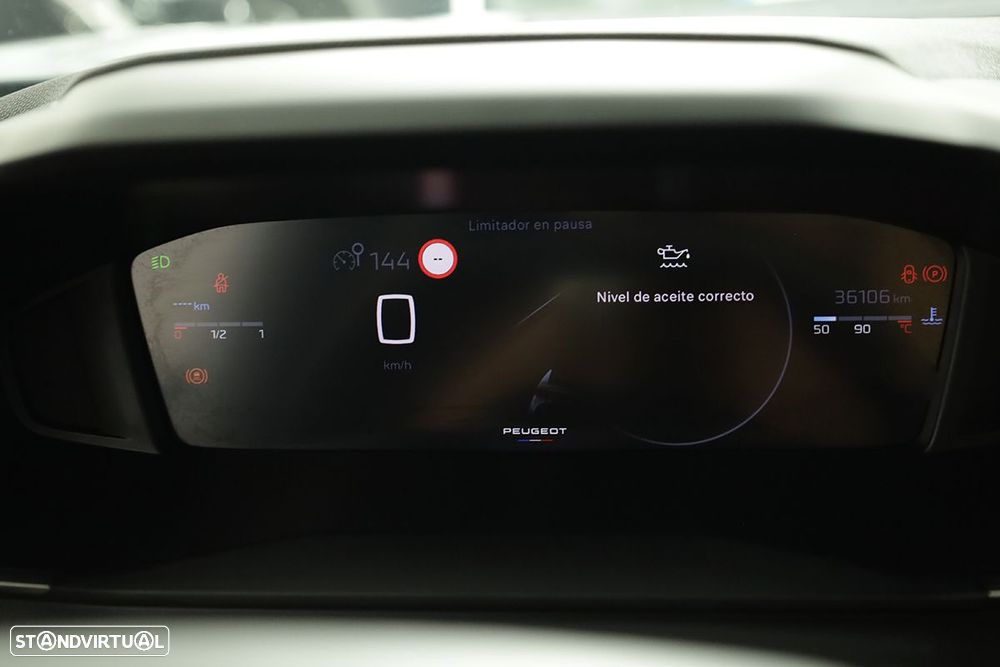 Peugeot 2008 1.2 PureTech Allure - 16