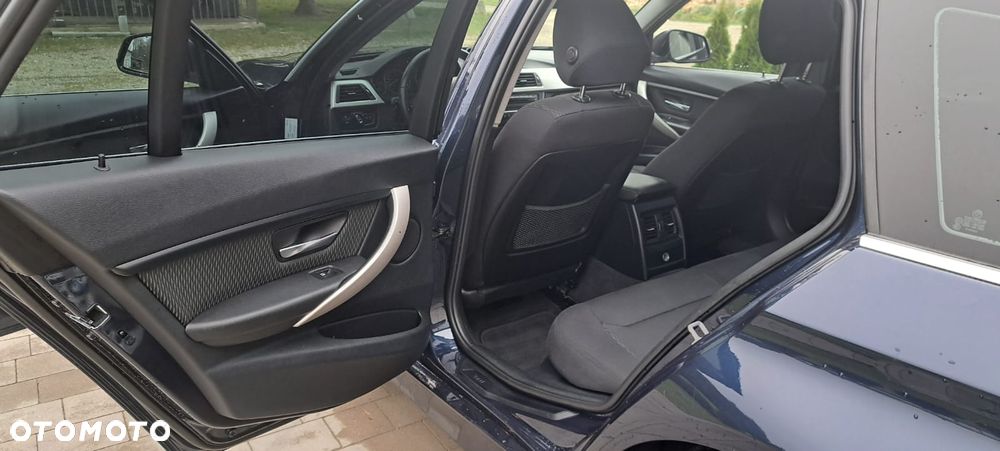 BMW Seria 3 318d - 8