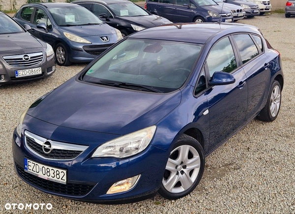 Opel Astra 1.4 Turbo Color Edition
