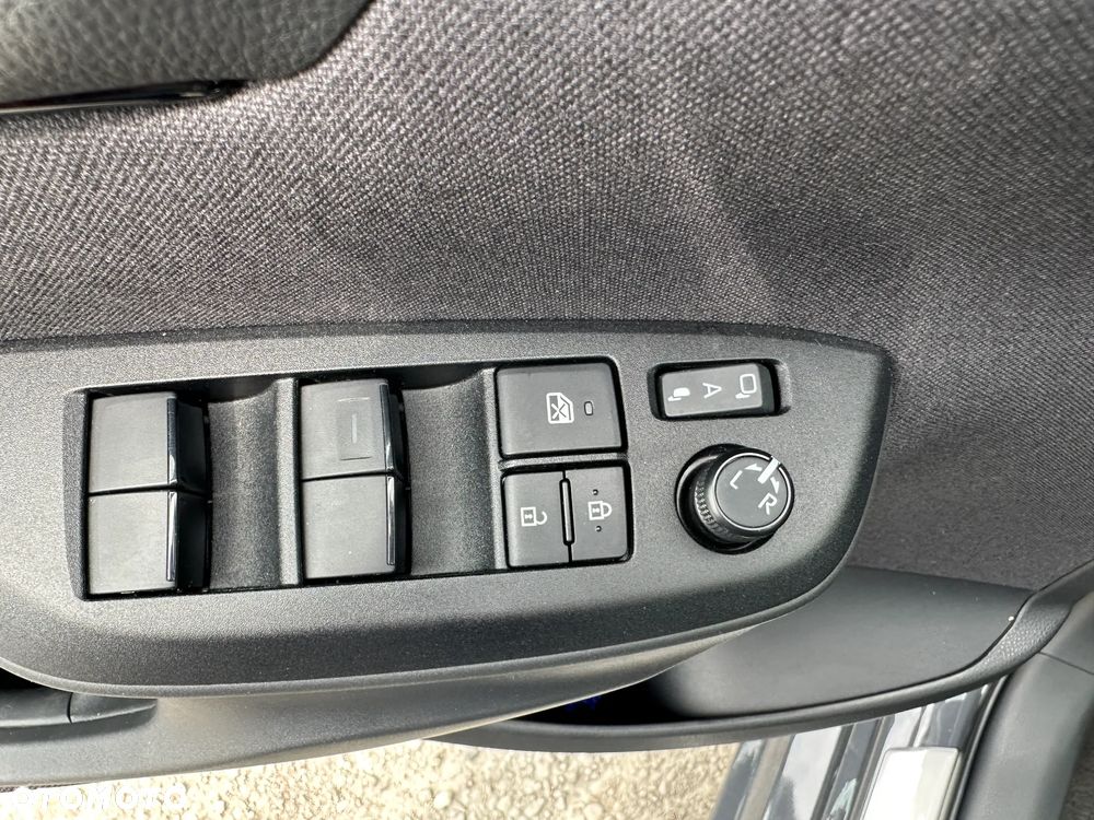 Toyota Yaris Hybrid 1.5 GR Sport - 12