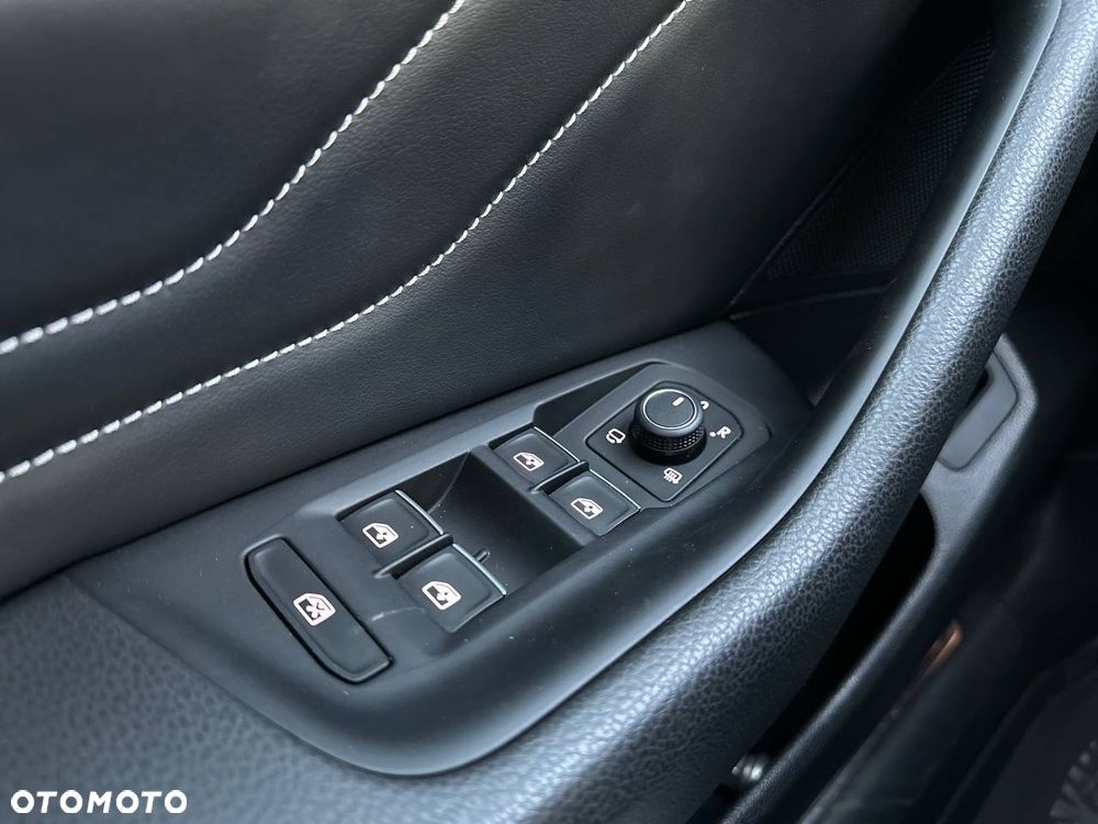 Volkswagen Passat 2.0 TDI SCR DSG Highline - 29