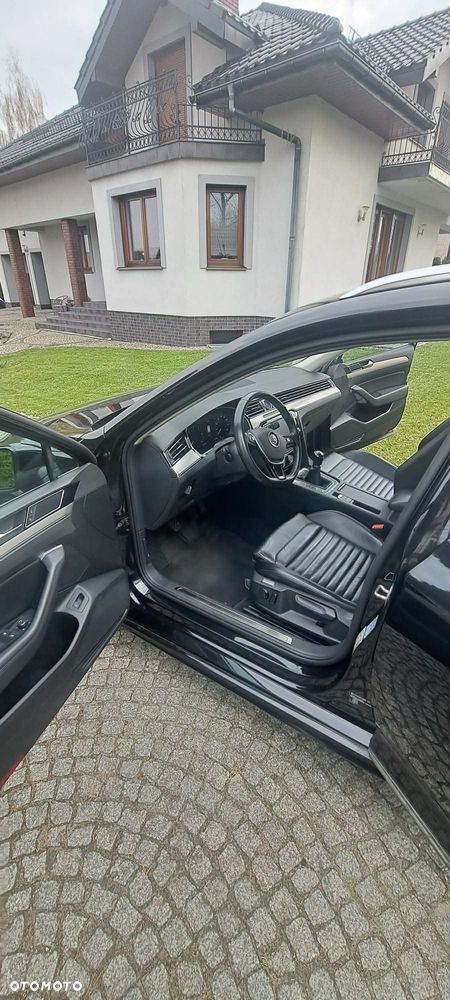 Volkswagen Passat 2.0 TDI BMT Highline - 11