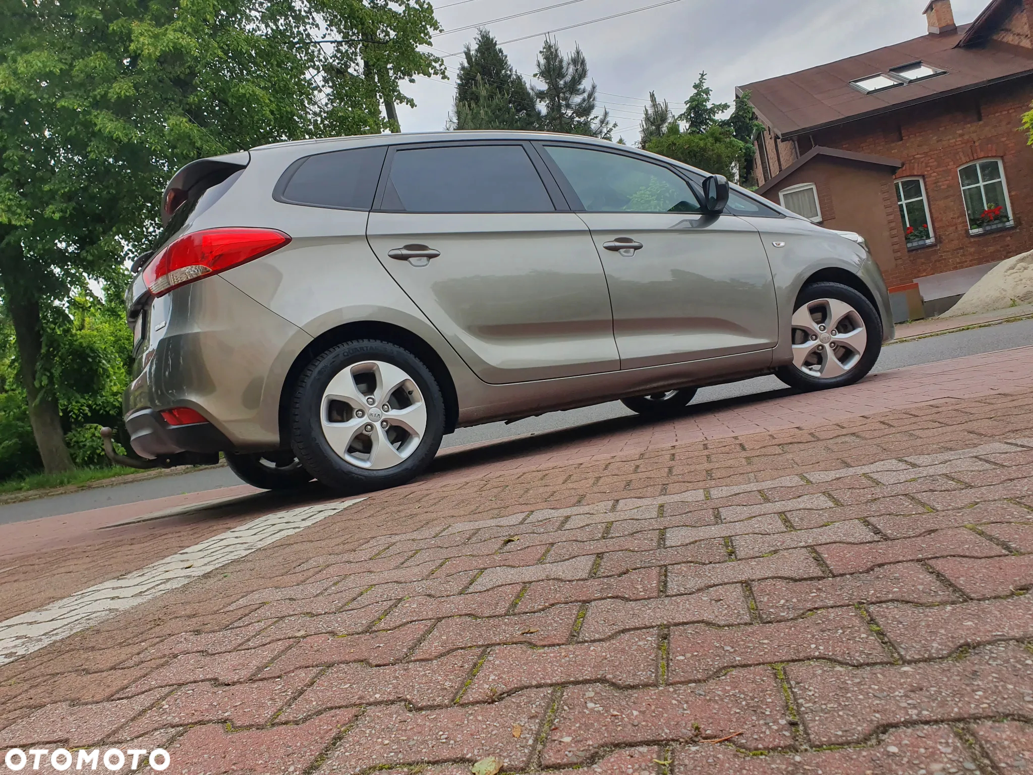 Kia Carens 2.0 GDI XL 7os - 30