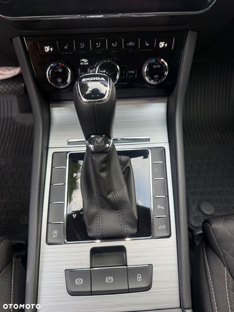 Skoda Superb 1.5 TSI Ambition DSG - 34