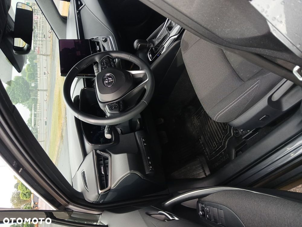 Toyota Corolla 2.0 Hybrid Comfort - 20