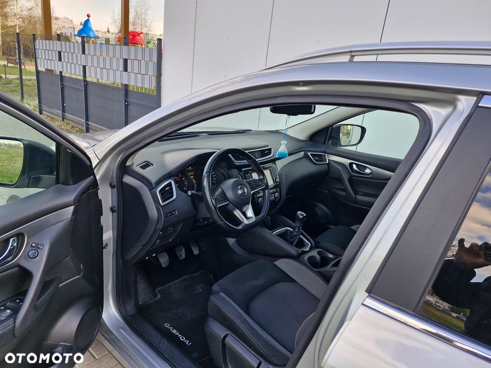 Nissan Qashqai 1.3 DIG-T N-Connecta - 11