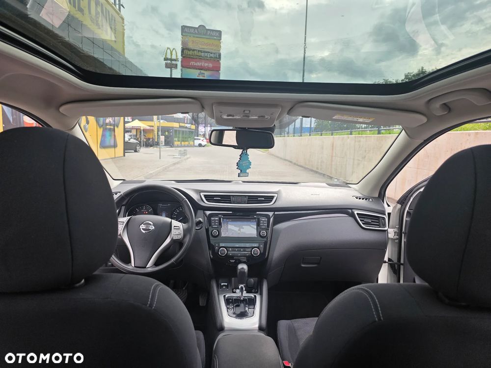 Nissan Qashqai 1.6 dCi Xtronic TEKNA+ - 21