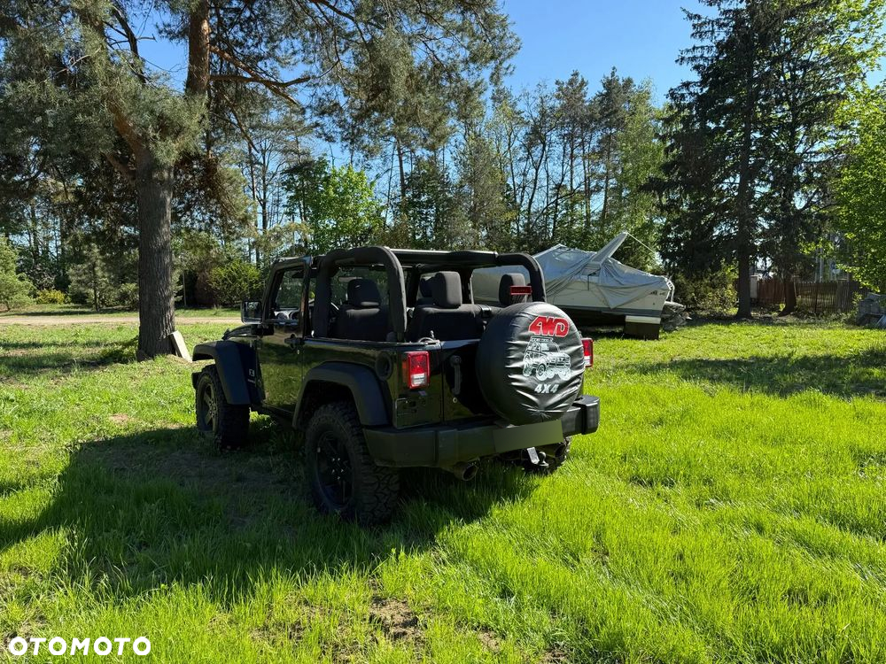 Jeep Wrangler 3.8 Sahara - 4