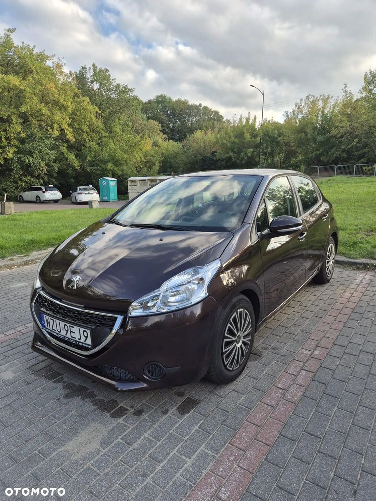 Peugeot 208