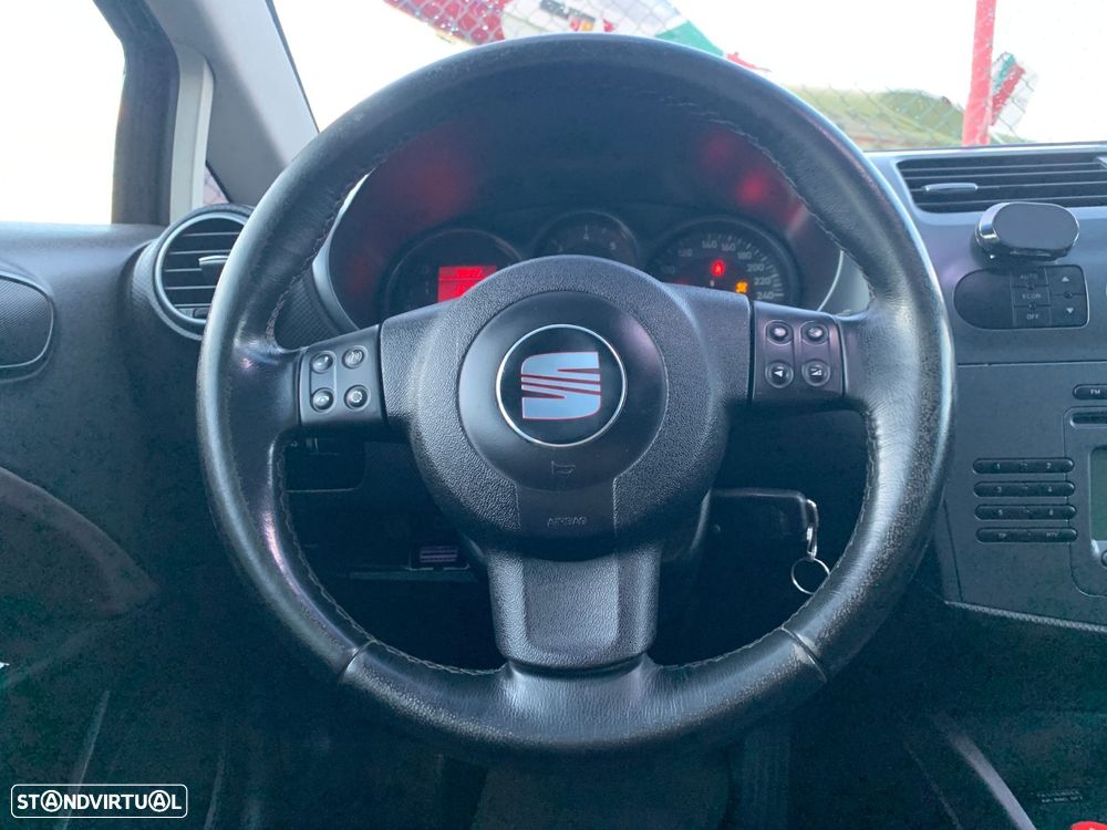 SEAT Leon 2.0 TDI FR DPF - 31