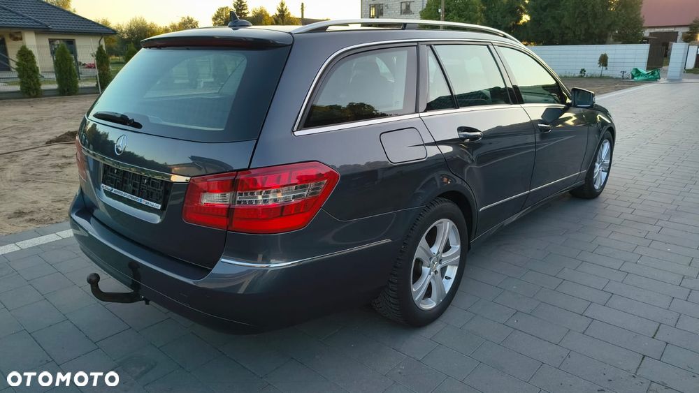 Mercedes-Benz Klasa E 250 CDI DPF BlueEFFICIENCY Automatik Avantgarde - 3