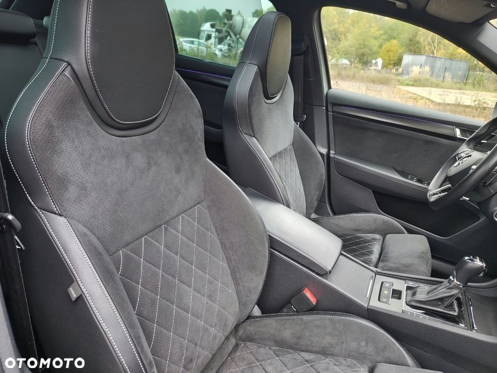 Skoda Superb 2.0 TSI 4x4 Sportline DSG - 31