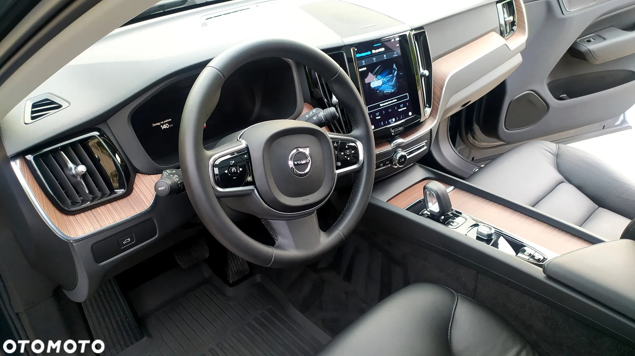 Volvo XC 60 - 25