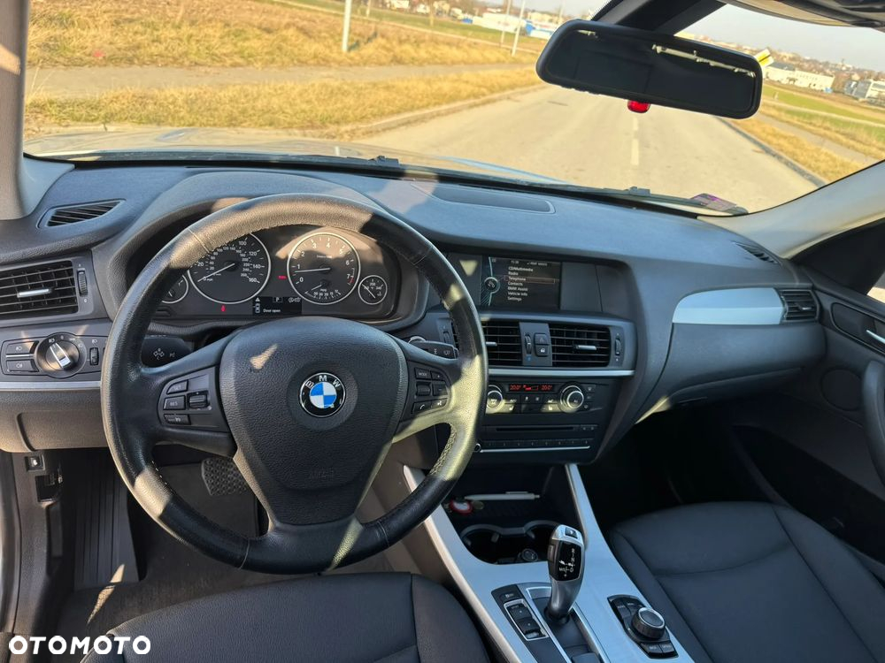 BMW X3 xDrive28i - 10