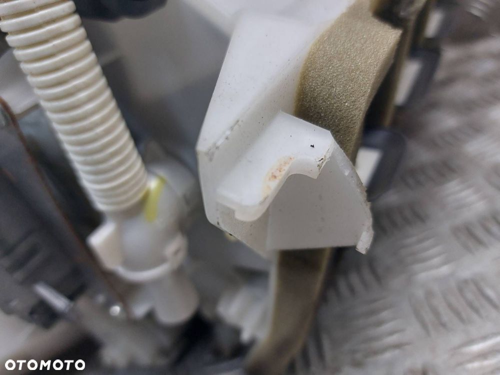 OBUDOWA NAGRZEWNICY SUBARU LEGACY V 72100AJ290 272700-5290 - 2