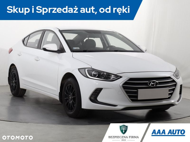Hyundai Elantra - 2