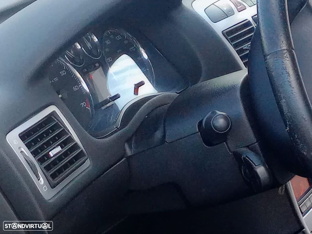 Peugeot 307 1.4 16V Premium - 4