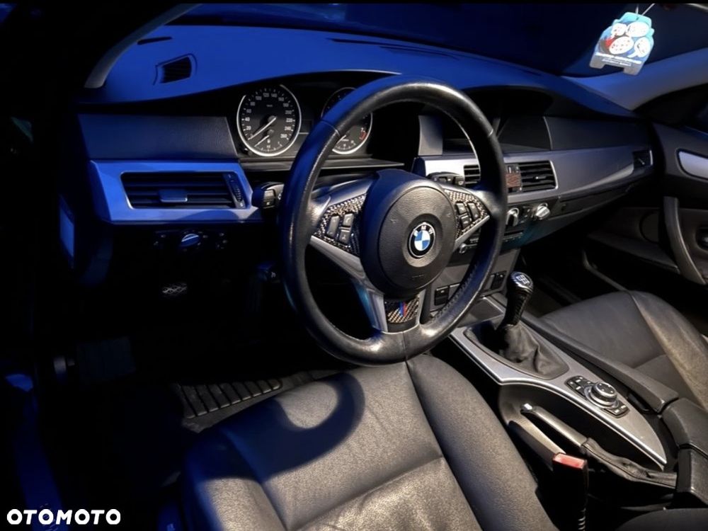 BMW Seria 5 520i - 29