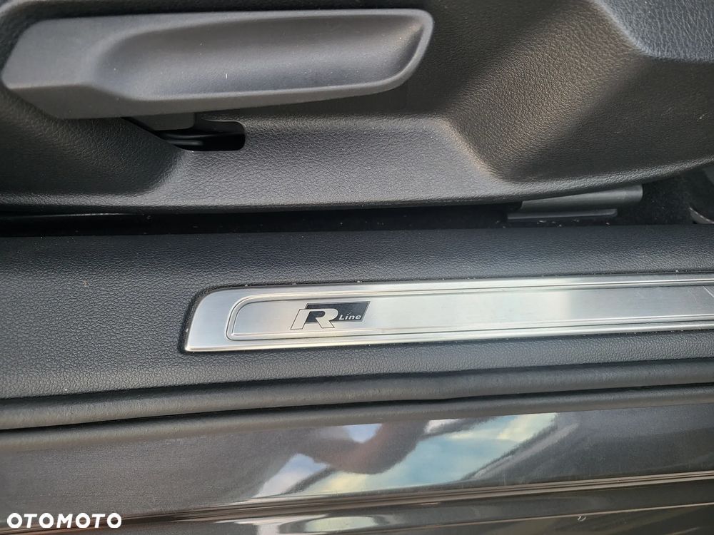 Volkswagen Passat - 21