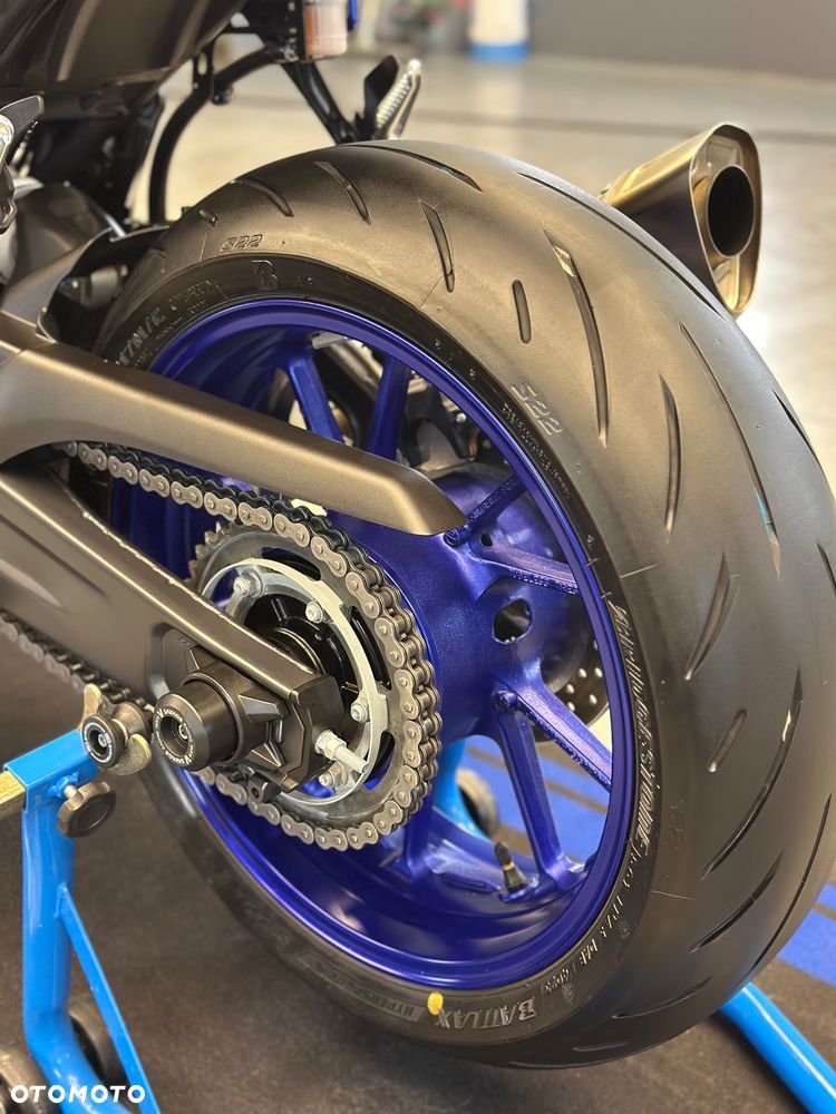 Yamaha R7 - 14