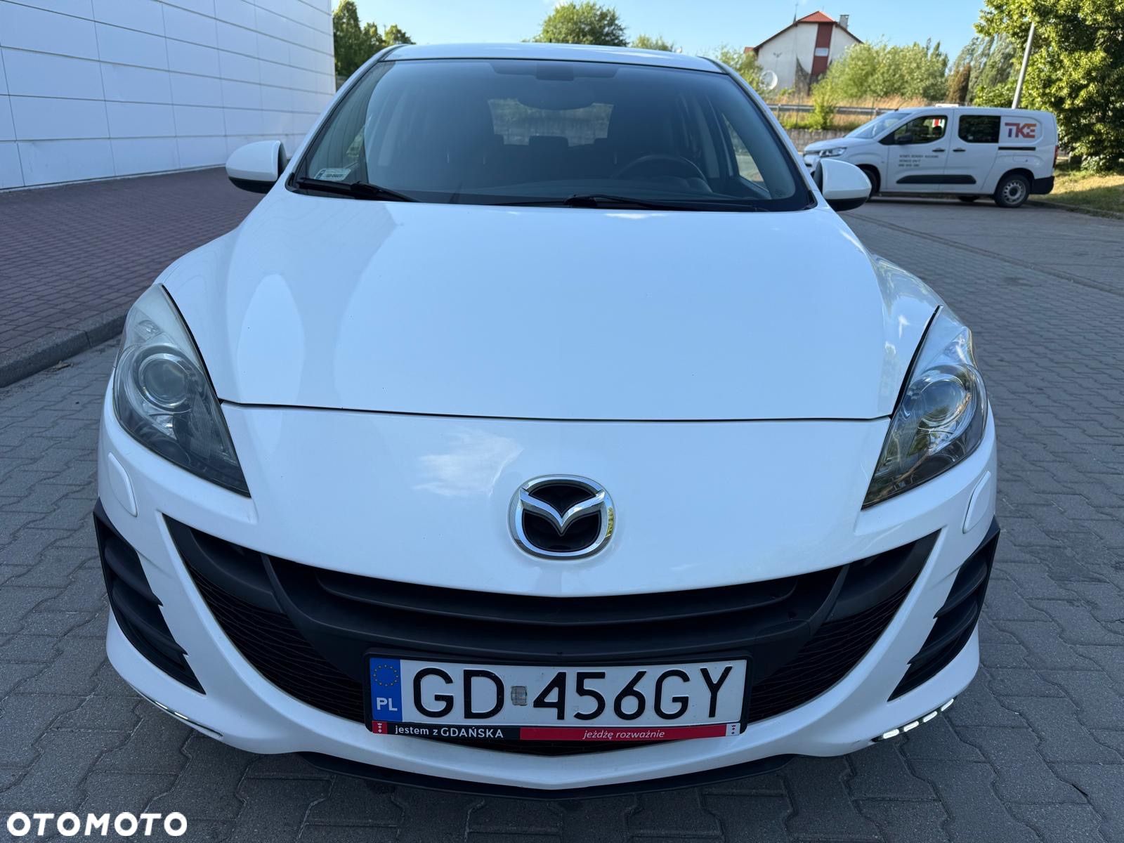 Mazda 3 2.0 Exclusive + - 1