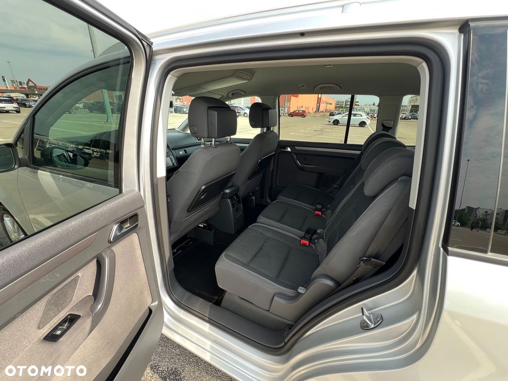 Volkswagen Touran 1.4 TSI Conceptline - 25