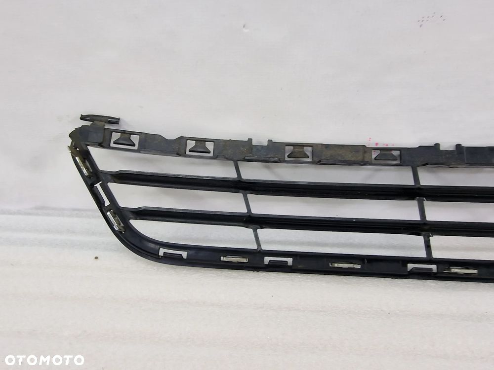 FORD MONDEO MK5 14- KRATKA ŚRODKOWA ZDERZAKA PRZEDNIEGO PRZÓD Z CHROMEM , NR DS73-178968-K , NR AUKCJI KR462 - 6