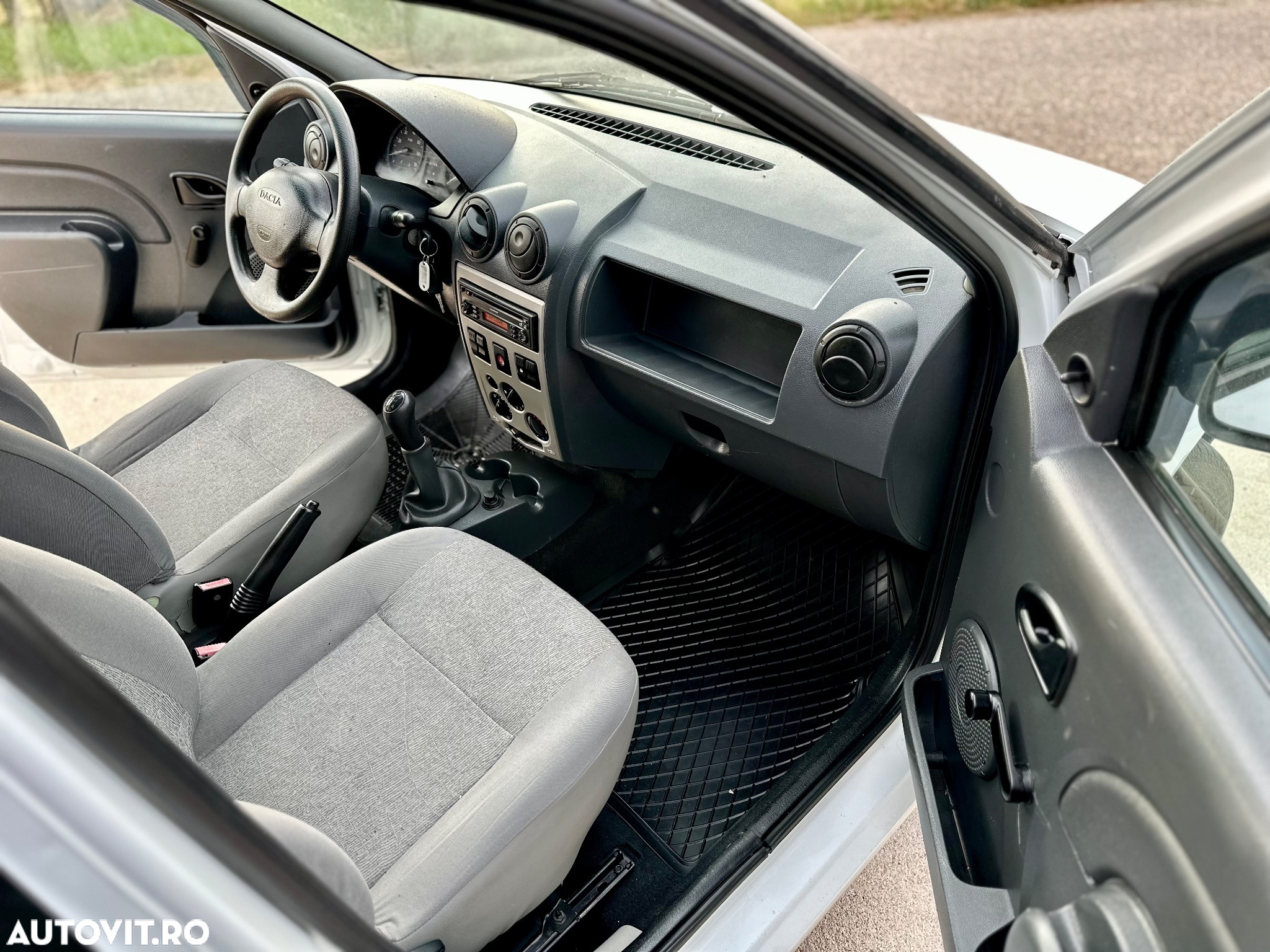 Dacia Pick Up - 9
